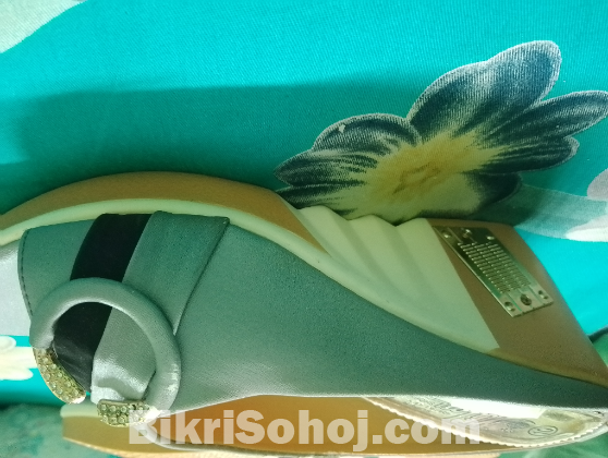 হিল জুতা